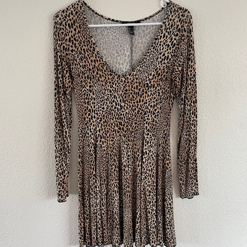 Forever 21 Leopard print mini dress-size M